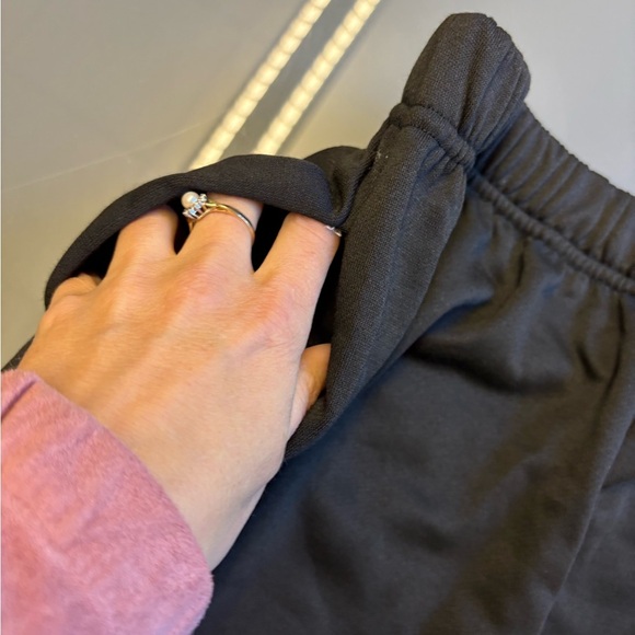 NWT MEL Women's mock-neck Black high leg wide leg Sweatsuit Set women's Large - Picture 7 of 15